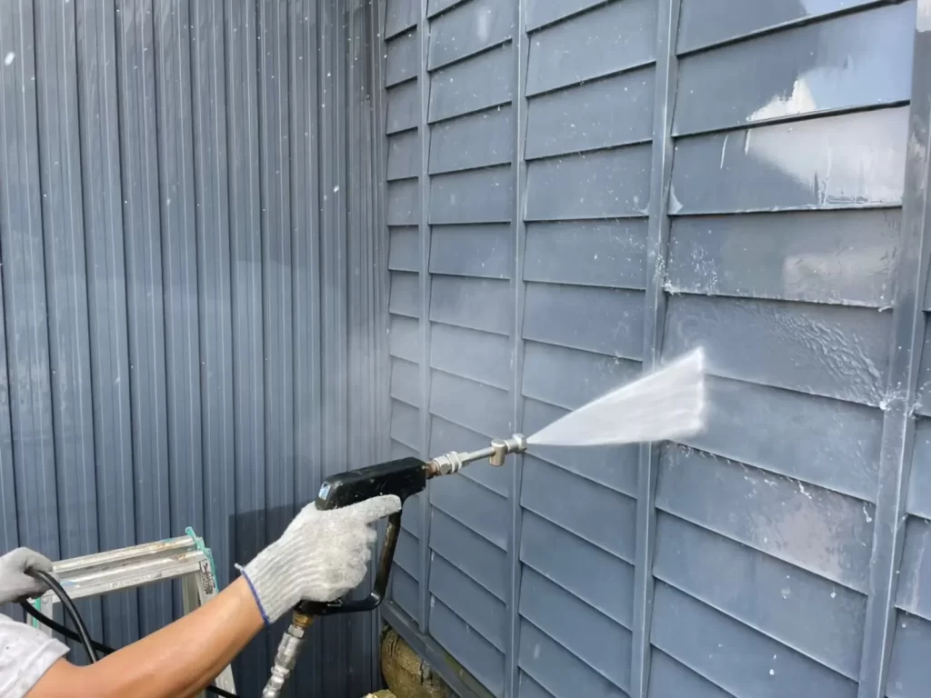 各務原市塗装,トタン外壁塗装,外壁塗装,屋根塗装,isokawaart