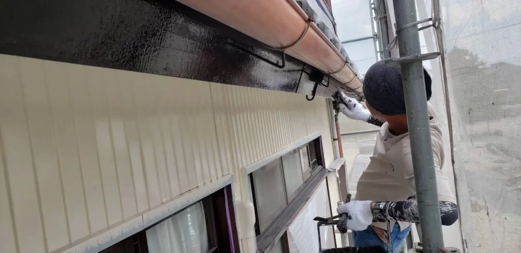 各務原市塗装,トタン外壁塗装,外壁塗装,屋根塗装,isokawaart