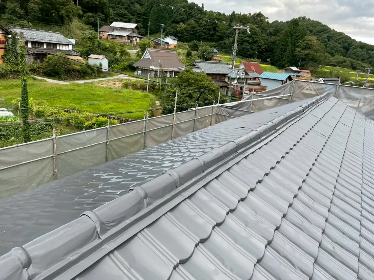 米原市塗装,瓦トタン屋根塗装,外壁塗装,屋根塗装,isokawaart